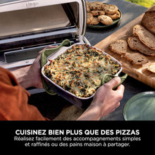Load image into Gallery viewer, Ninja Woodfire Four à pizza extérieur électrique 8-en-1, rotissoire &amp; fumoir barbecue avec grille, plaque pro-heat, pierre à pizza, granulés de bois et pelle, 6 réglages, orange foncé OO101EU