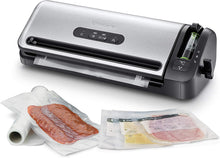 Load image into Gallery viewer, FoodSaver Machine Sous Vide avec compartiment de rangement pour rouleau et cutter, fonction marinade, inclus sacs de mise sous vide assortis et adaptateur intégré [FFS017X ]