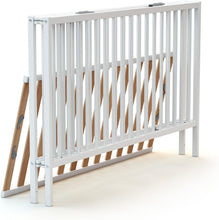 Load image into Gallery viewer, WEBABY - Lit bébé pliant 60x120cm Blanc | Bois massif | Dès la naissance |Confort de sommeil | Sommier à lattes | Compact | Transportable | Pliable |Gain de place | Lit de voyage