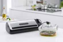 Load image into Gallery viewer, FoodSaver Machine Sous Vide avec compartiment de rangement pour rouleau et cutter, fonction marinade, inclus sacs de mise sous vide assortis et adaptateur intégré [FFS017X ]