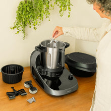 Load image into Gallery viewer, Cecotec Robot de Cuisine Mambo Black. 23 Fonctions, 10 Niveaux de Température, 1700W, 2,5 kg de Pâte, Cruche de 3,3L, 10 Vitesses, Minuterie, Température Réglable de 37 °C à 120 °C