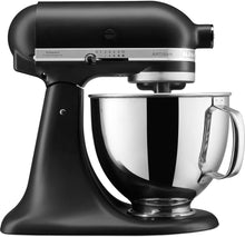 Load image into Gallery viewer, KitchenAid Robot Pâtissier I Artisan I Robot cuisine multifonctions à tête inclinable I Avec 4 accessoires I Bol de 4,8L | Crème